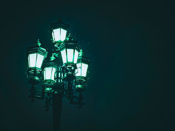 Ilustrasi lampu jalan dengan genset yanmar 50 kva